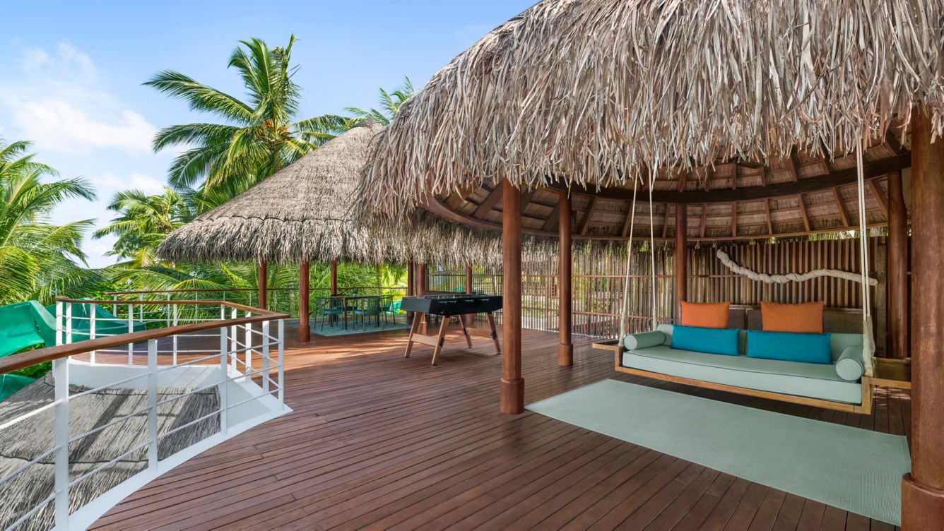 Oasis Beach Villa with Slide at W thumbnail 4